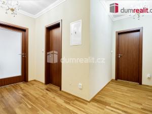 Prodej bytu 3+kk, Karlovy Vary, Pražská silnice, 88 m2