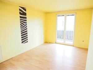 Prodej bytu 2+1, Chvalovice, 62 m2