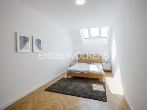 Pronájem bytu 3+kk, Praha - Nové Město, Rašínovo nábřeží, 63 m2