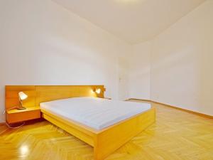 Pronájem bytu 4+1, Praha - Vinohrady, Záhřebská, 126 m2