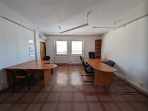 Pronájem kanceláře, Liberec, Kubelíkova, 332 m2
