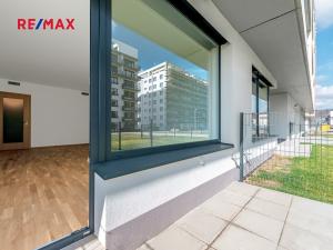 Prodej bytu 1+kk, Praha - Vysočany, Smržových, 44 m2