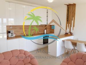 Prodej bytu 3+kk, Cozy Apartment In Utjeha With House Sea View, Černá Hora, 98 m2