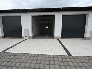 Prodej garáže, Velké Pavlovice, U Zastávky, 47 m2