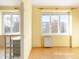 Pronájem bytu 2+1, Praha - Záběhlice, Choceradská, 55 m2