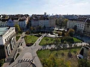 Pronájem bytu 3+kk, Praha - Vinohrady, náměstí Jiřího z Poděbrad, 112 m2
