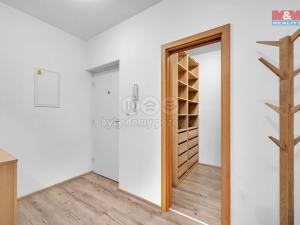 Prodej bytu 3+kk, Pardubice - Ohrazenice, U Sportovní školy, 96 m2