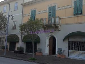 Prodej činžovního domu, Rosignano Solvay, Itálie, 1500 m2