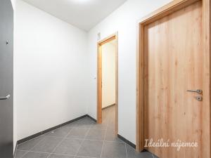 Pronájem bytu 2+kk, Praha - Hlubočepy, Baarové, 49 m2