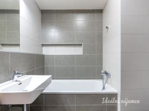 Pronájem bytu 2+kk, Praha - Hlubočepy, Baarové, 49 m2