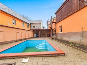 Prodej rodinného domu, Hostomice, Školní náměstí, 345 m2