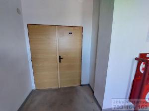 Pronájem skladu, Krnov - Pod Bezručovým vrchem, nám. Minoritů, 10 m2