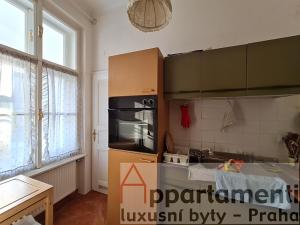 Prodej bytu 3+1, Praha - Bubeneč, Šmeralova, 72 m2