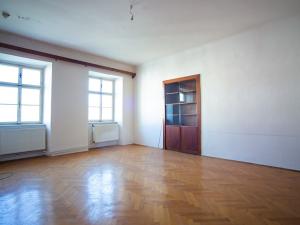 Prodej kanceláře, Kroměříž, Velké náměstí, 4370 m2