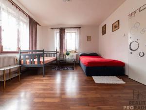 Prodej rodinného domu, Mikulášovice, 196 m2