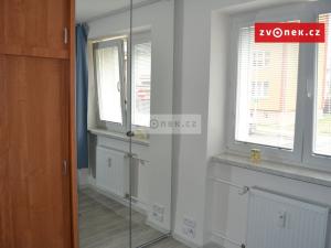 Pronájem bytu 2+kk, Vsetín, Na Hrázi, 34 m2