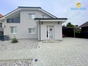 Prodej rodinného domu, Dolní Břežany - Lhota, 296 m2