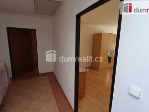 Pronájem bytu 1+kk, Praha - Hostavice, Pilská, 21 m2