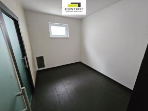 Pronájem komerčního pozemku, Plzeň - Skvrňany, Domažlická, 1450 m2