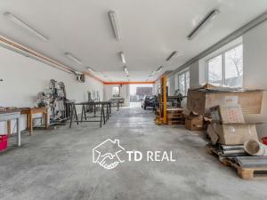 Prodej výrobních prostor, Šaratice, Náves, 400 m2