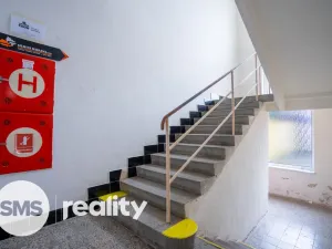 Pronájem kanceláře, Krnov - Pod Bezručovým vrchem, Revoluční, 328 m2