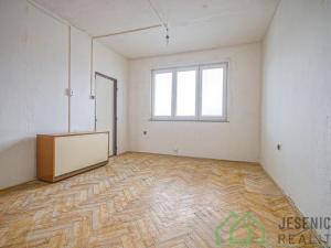 Prodej bytu 2+1, Žulová, Komenského, 65 m2