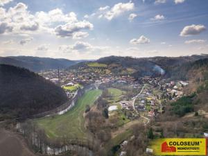 Prodej výrobních prostor, Nedvědice, 1382 m2