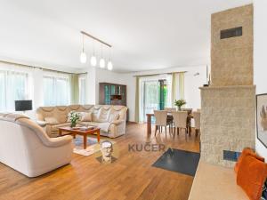 Prodej rodinného domu, Zbuzany, U Menhiru V, 535 m2