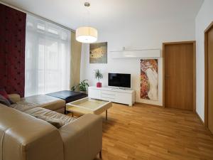Pronájem bytu 2+kk, Praha - Vinohrady, Korunní, 85 m2