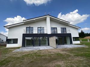 Prodej rodinného domu, Sulice, K Vrchánovu, 205 m2