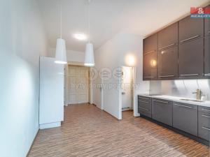 Prodej bytu 2+kk, Cheb, Svobody, 53 m2