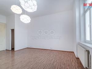 Prodej bytu 2+kk, Cheb, Svobody, 53 m2