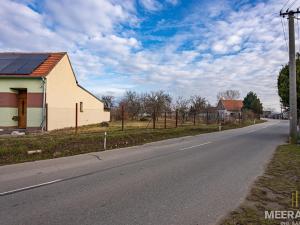 Prodej pozemku pro bydlení, Strachotín, 1361 m2