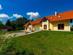 Prodej rodinného domu, Měčín - Osobovy, 380 m2