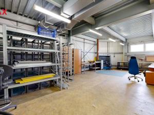 Prodej výrobních prostor, Blansko, 2746 m2