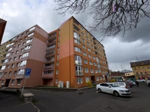 Prodej bytu 3+1, Karlovy Vary - Stará Role, Hlávkova, 84 m2