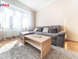 Prodej bytu 3+1, Karlovy Vary, Vítězná, 56 m2