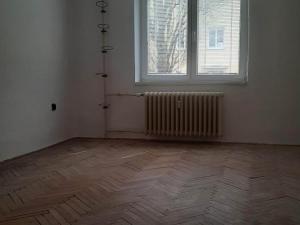 Prodej bytu 4+1, Pardubice - Zelené Předměstí, Benešovo náměstí, 83 m2