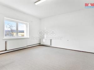 Prodej činžovního domu, Prysk - Vesnička, 290 m2