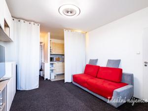 Pronájem bytu 2+kk, Praha - Braník, Jílovská, 35 m2