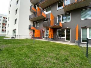 Pronájem bytu 3+kk, Praha - Vysočany, Strnadových, 80 m2
