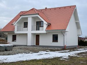 Prodej podílu rodinného domu, Buštěhrad, Švermova, 123 m2
