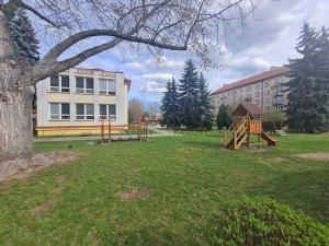 Pronájem bytu 2+kk, Pardubice - Zelené Předměstí, Gorkého, 57 m2
