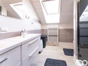 Prodej vícegeneračního domu, Bujanov, 185 m2