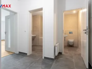 Prodej bytu 2+kk, Karlovy Vary, Šumavská, 64 m2