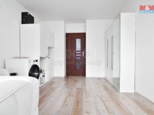 Prodej bytu 3+1, Kladno, Římská, 78 m2