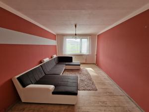 Prodej bytu 4+1, Dolní Žandov, 76 m2