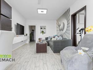 Prodej bytu 3+1, Broumov - Nové Město, Sídliště Křinické, 65 m2
