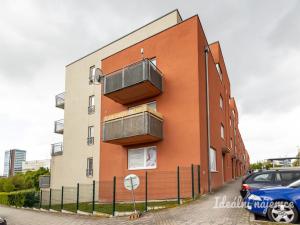Pronájem bytu 1+kk, Praha - Jinonice, Za zámečkem, 41 m2