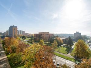 Pronájem bytu 1+1, Praha - Troja, Mazurská, 50 m2
